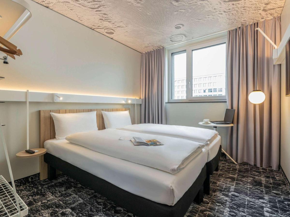 Ibis Duesseldorf Airport Hotel Exterior photo
